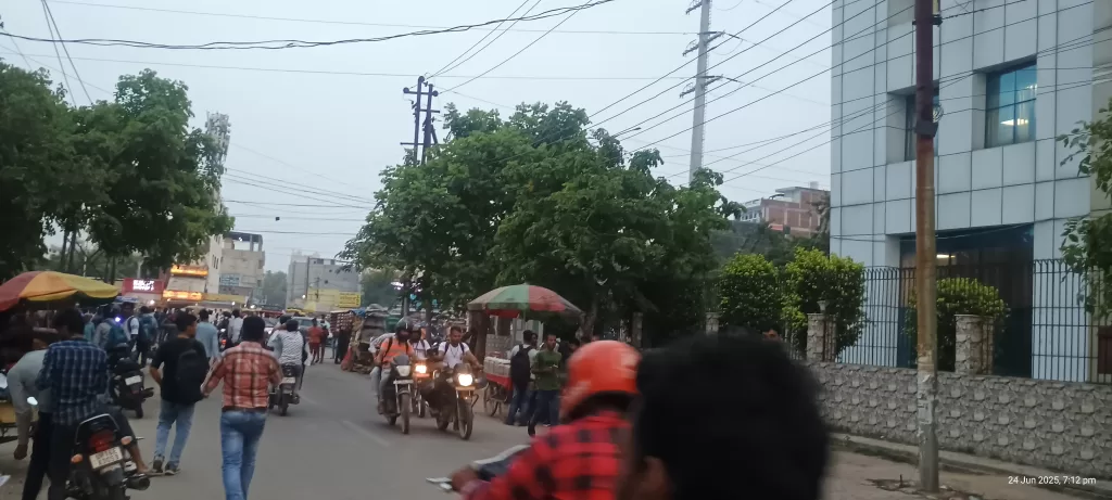 adarsh pariksha kendra sector 64 near metro