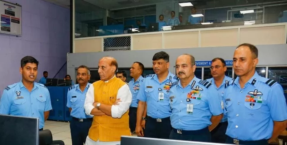 RAKSHA MANTRI SHRI RAJNATH SINGH VISITS PREMIER RADAR